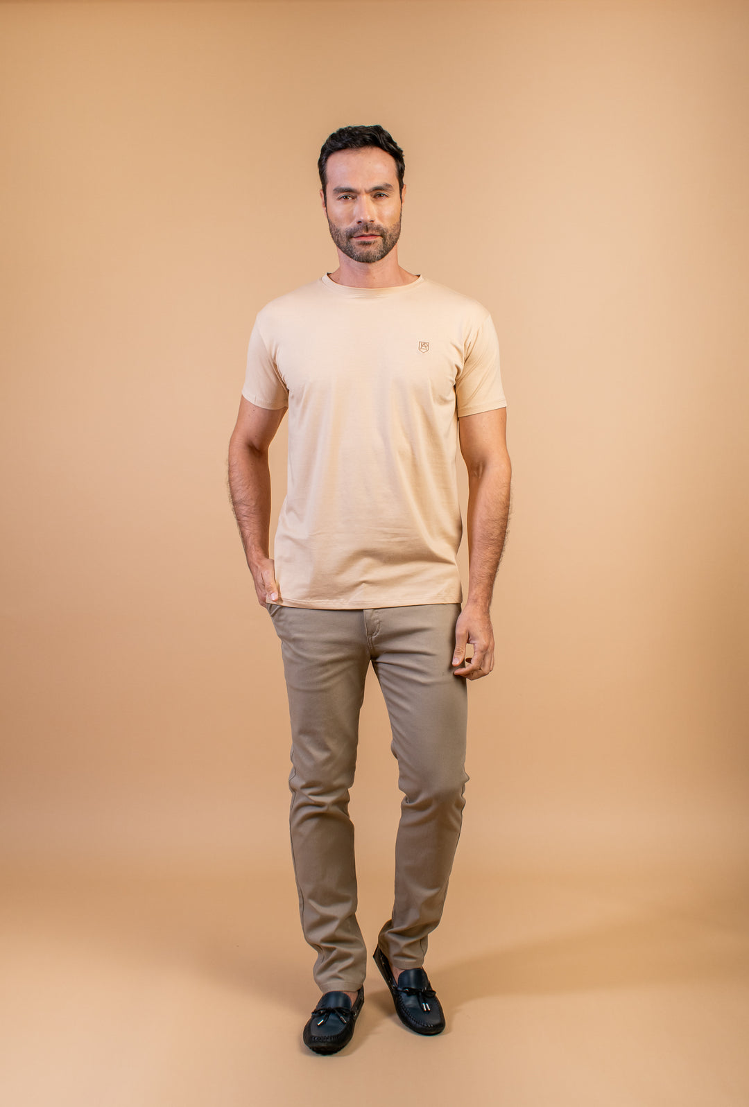 CAMISETA SLIM FIT BEIGE