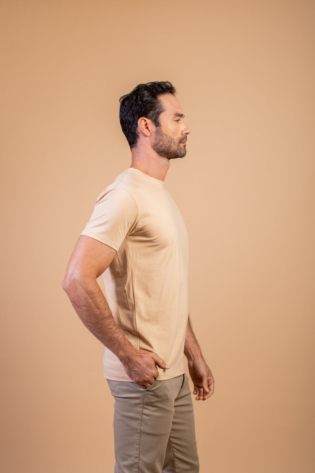 CAMISETA SLIM FIT BEIGE