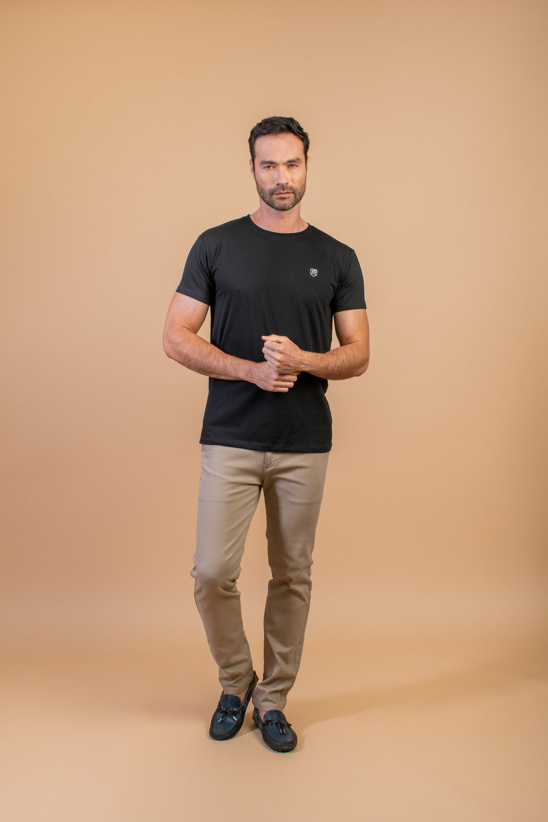 CAMISETA SLIM FIT NEGRO