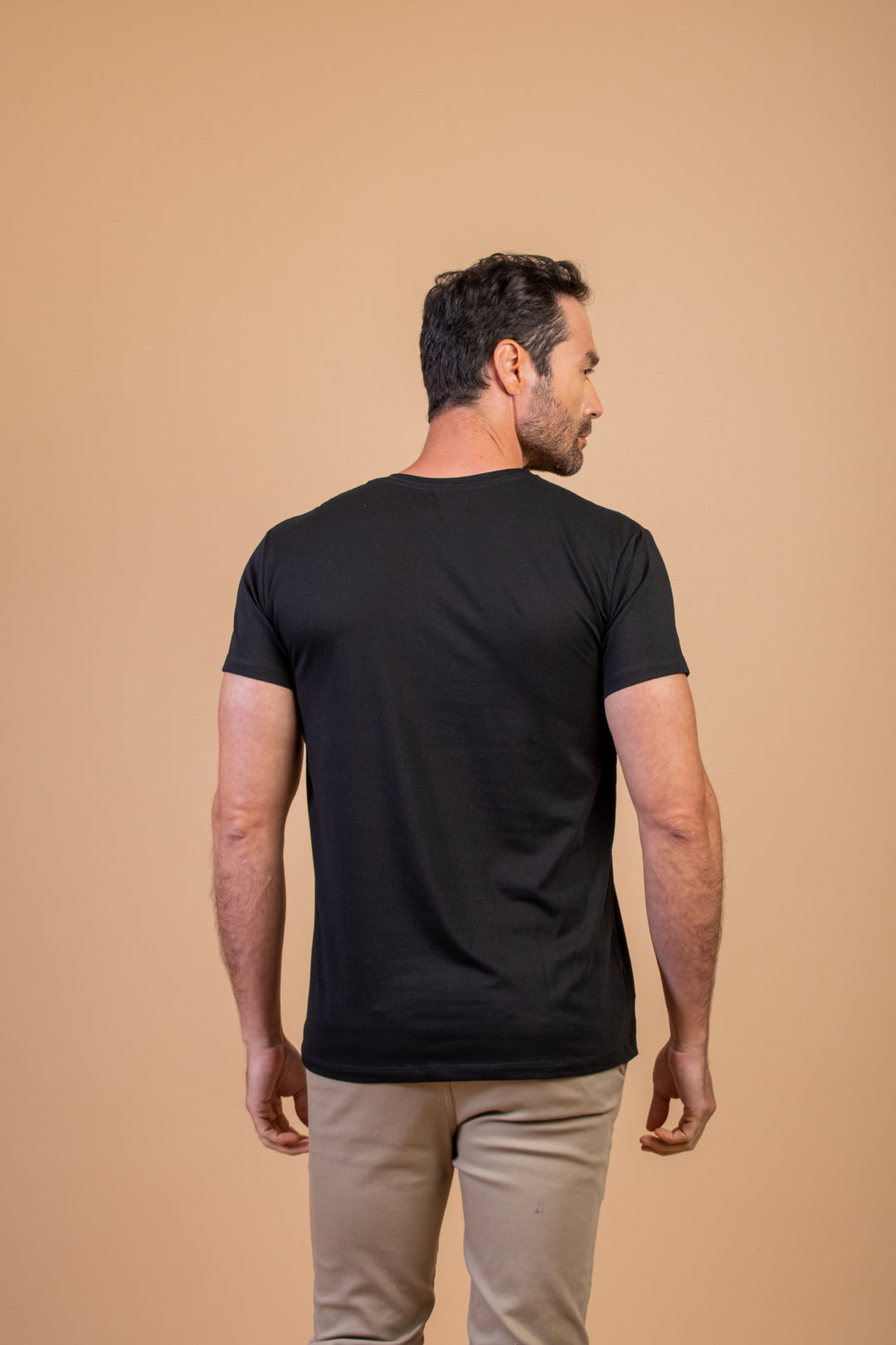 CAMISETA SLIM FIT NEGRO