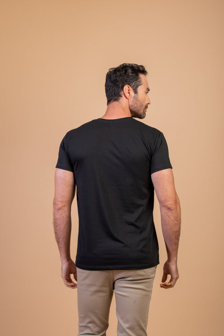 CAMISETA SLIM FIT NEGRO