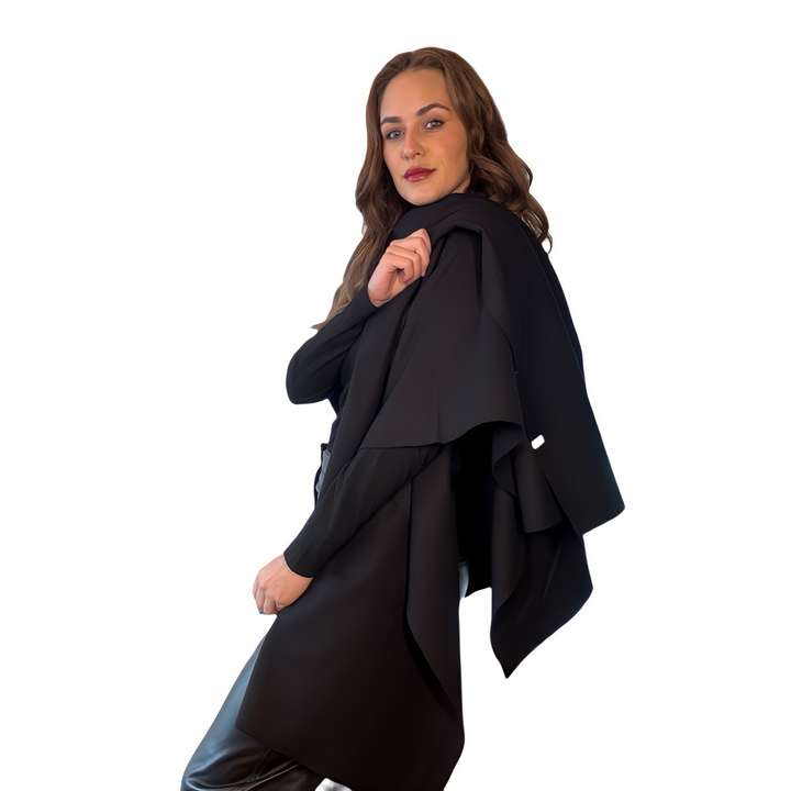 CAPA ELIZA NEGRA