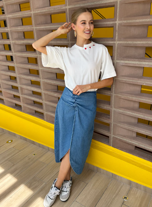 CAMISETA ASIMETRICA SLIM