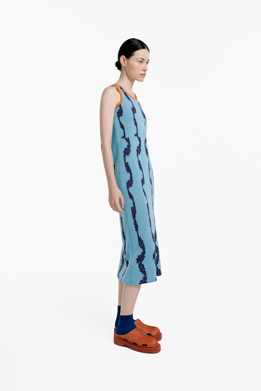 VESTIDO MIDI SERPENTINA