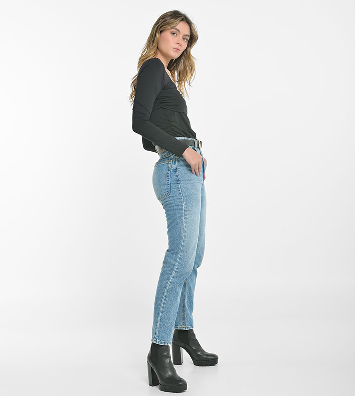 JEAN MOM FIT AZUL CLARO