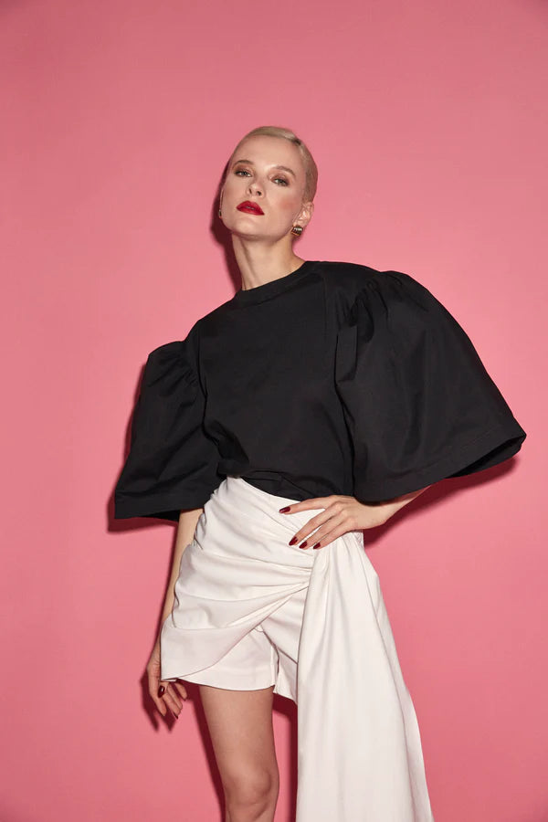 CAMPANA SLEEVES TOP NEGRO
