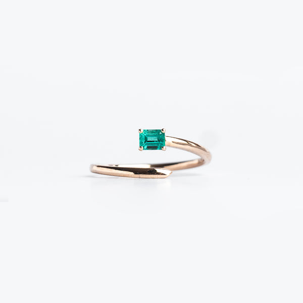 Anillo En Oro 18K Abierto Amarillo Esmeraldas Colombianas