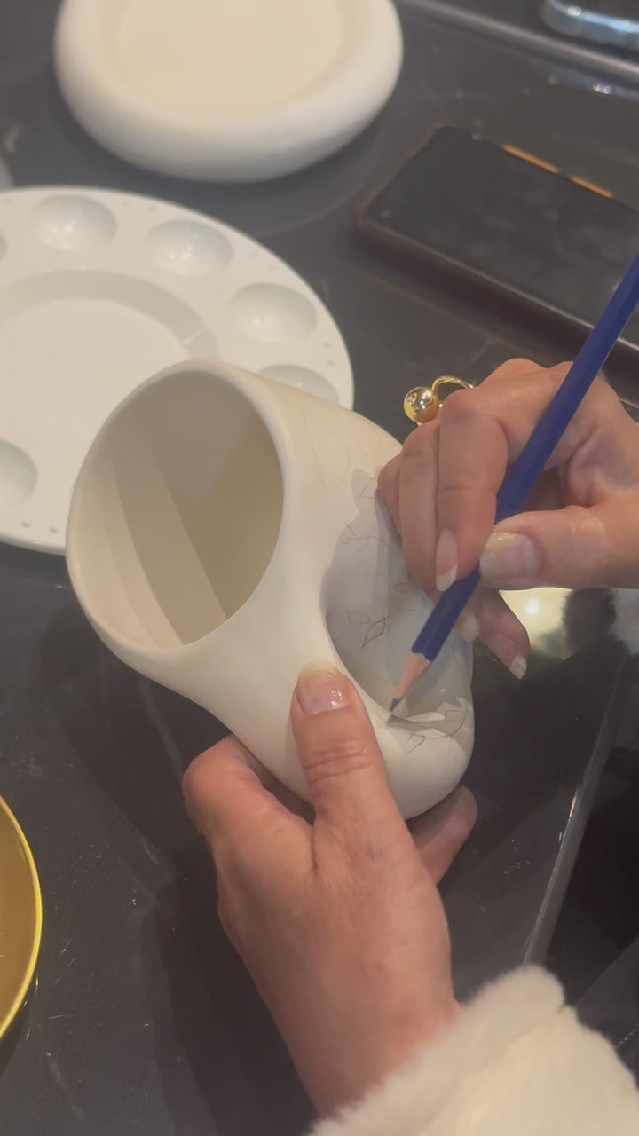 EXPERIENCIA DE PINTURA EN CERÁMICA